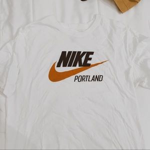 NIKE // portland exclusive, mens L